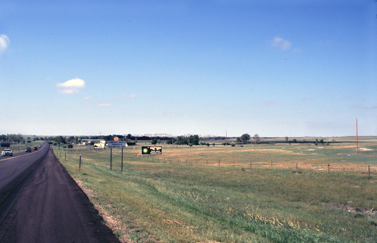 04-07-12, 02, Off the road, Rt 90 in South Dakota