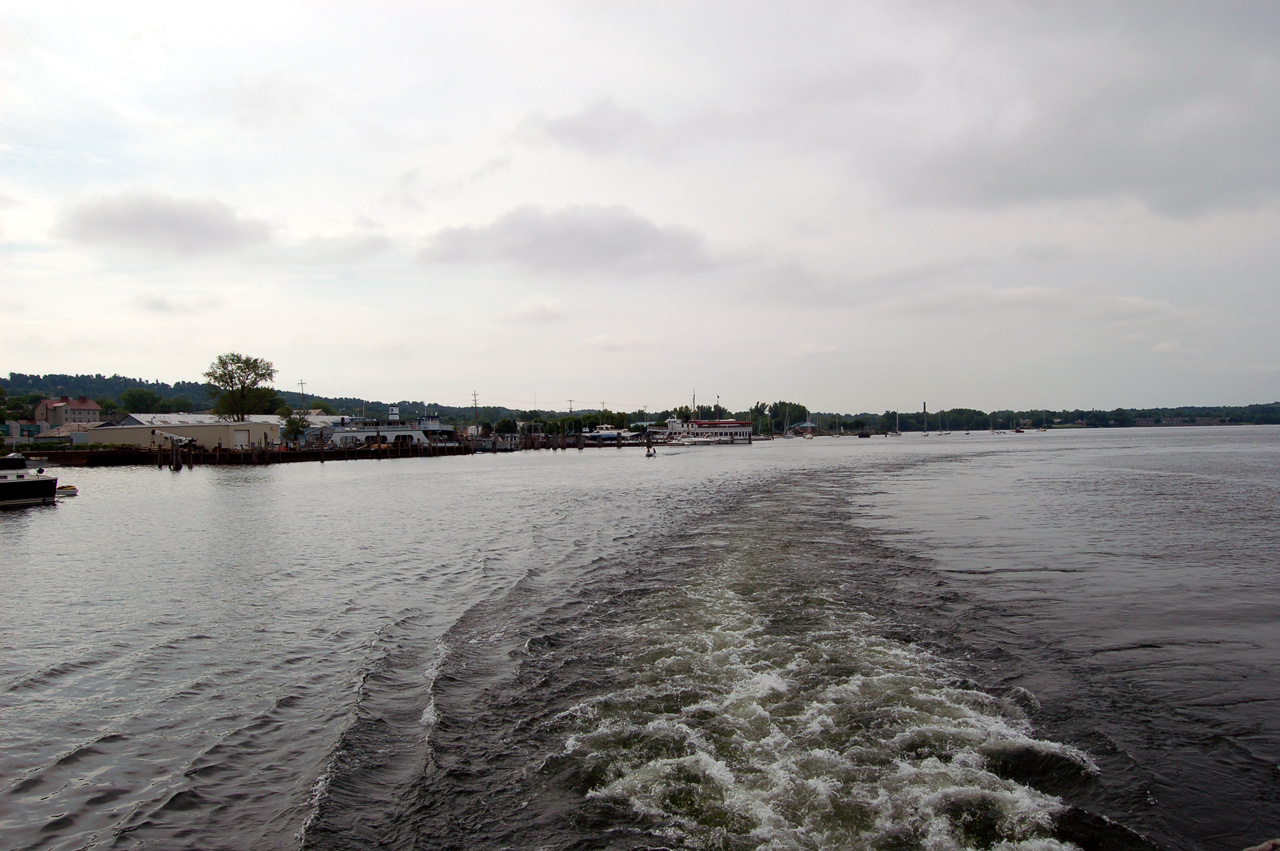 06-07-22, 01, Ferry, Leaving Burlington, VT