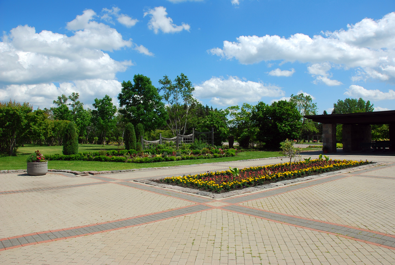 2008-07-16, 111, International Peace Garden, Manitoba - North Dakota